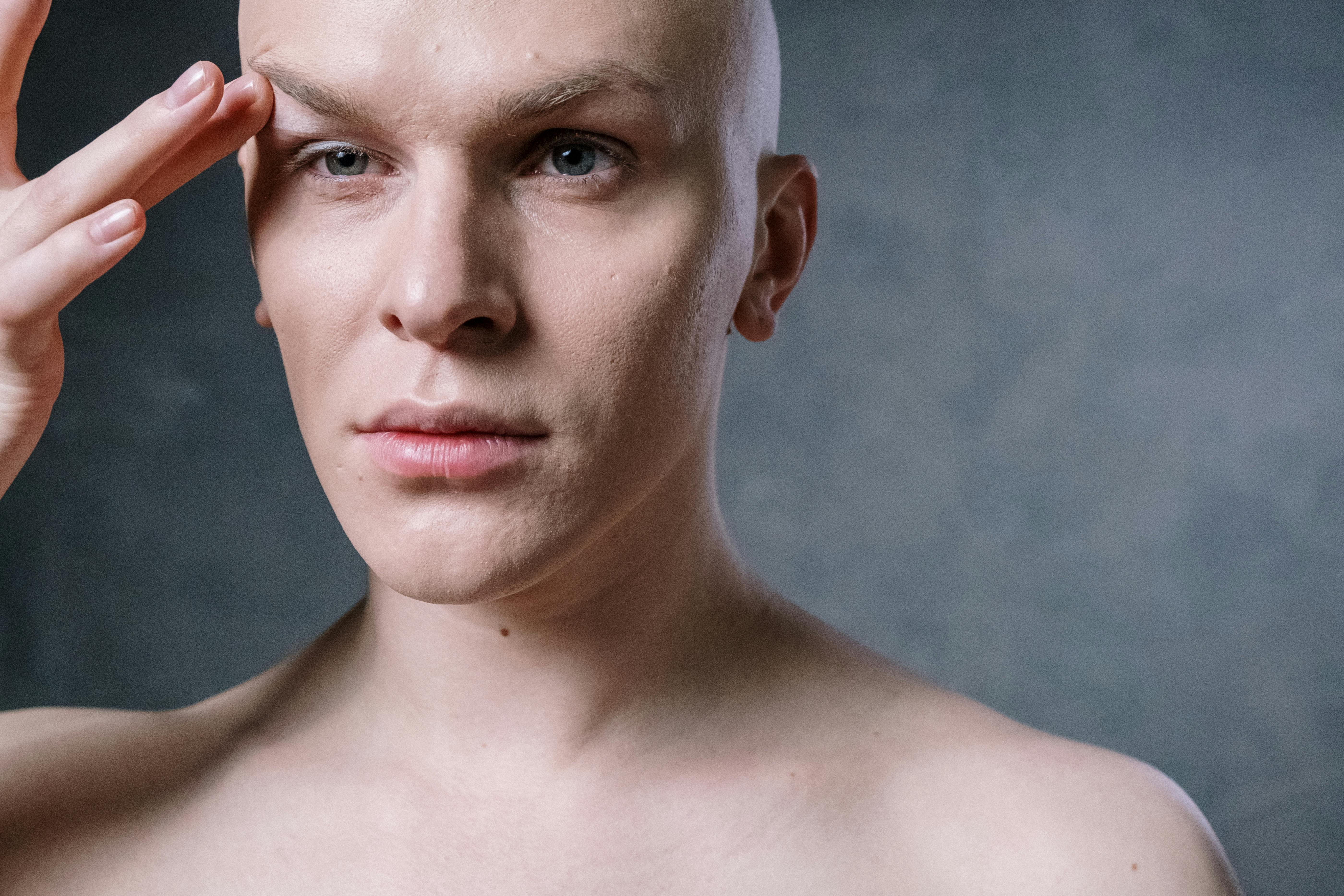 How to Effectively Get Fluid Out of Ears: Proven Methods for 2025