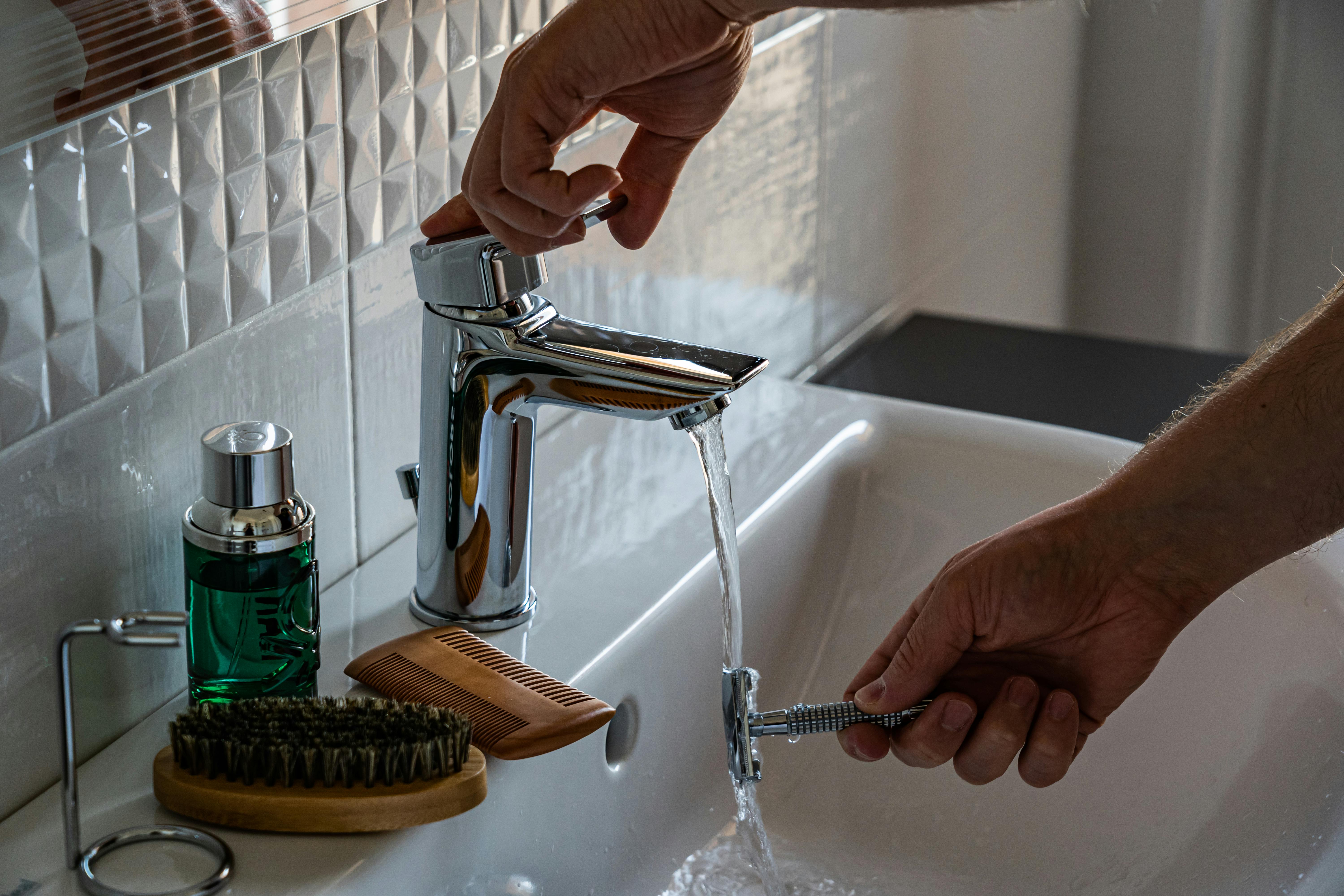 Effective Ways to Get Rid of Fruit Flies with White Vinegar in 2025
