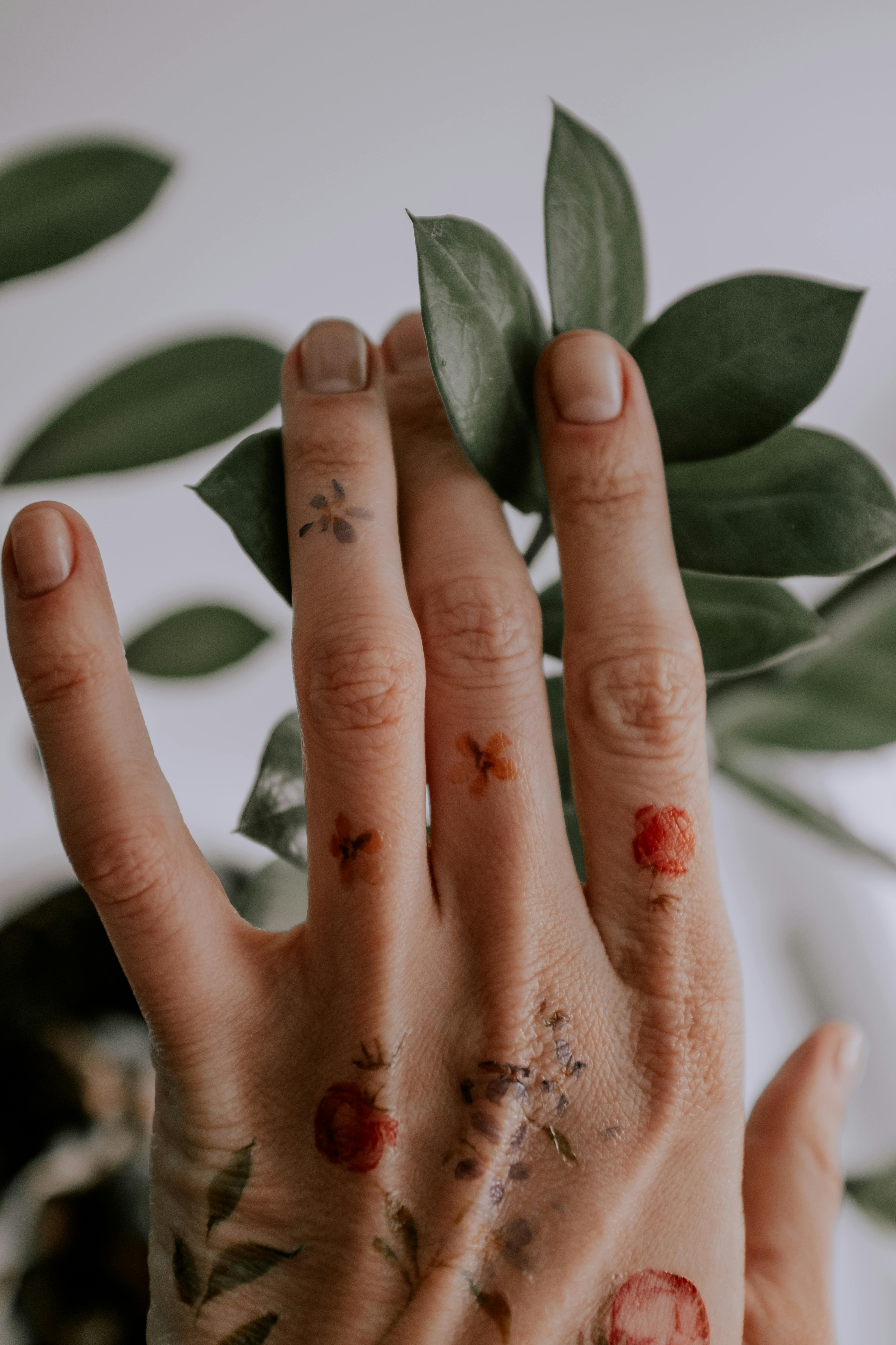 Effective Ways to Take Off Acrylics at Home Safely in 2025